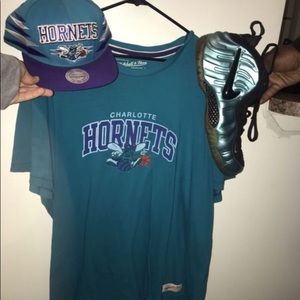 Men’s bundle, hat, shirt, shoes
